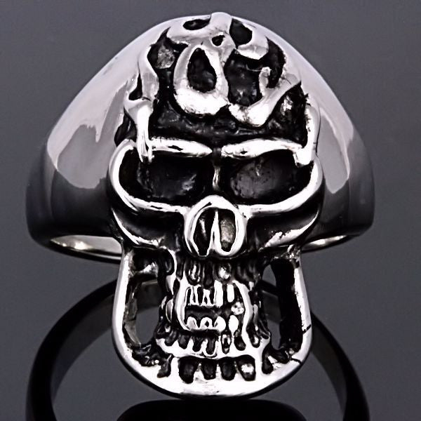 Blaze: Unisex Flaming Vampire Skull Biker Ring 316L Stainless Steel - Trustmark Jewelers - Mens Rings - 2